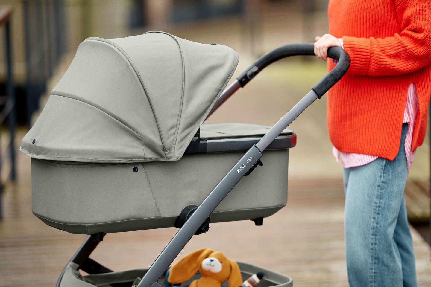 Joolz Geo3 je robusten vseterenski voziček.